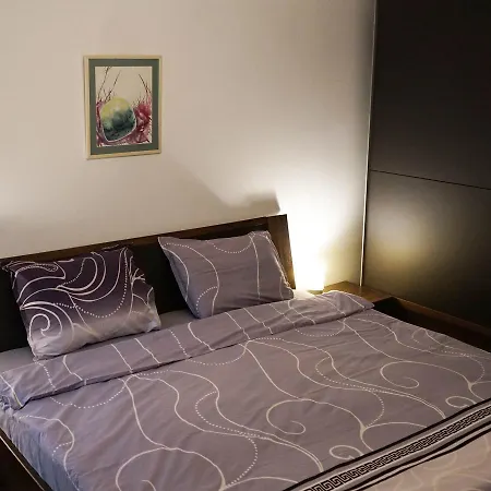Feel@home شقة *